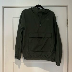 Unisex Nike zip up. Perfect fall jacket